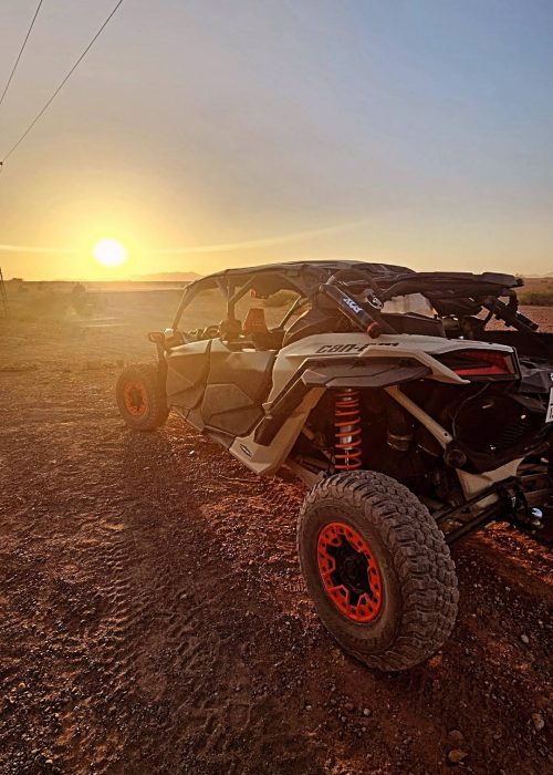 buggy marrakech palmeraie désert d'agafay lac lalla takerkoust maroc excursion couché de soleil sunset